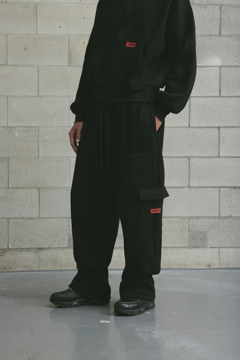 Brushed Fleece Cargo Sweatpant | Black - Image 3