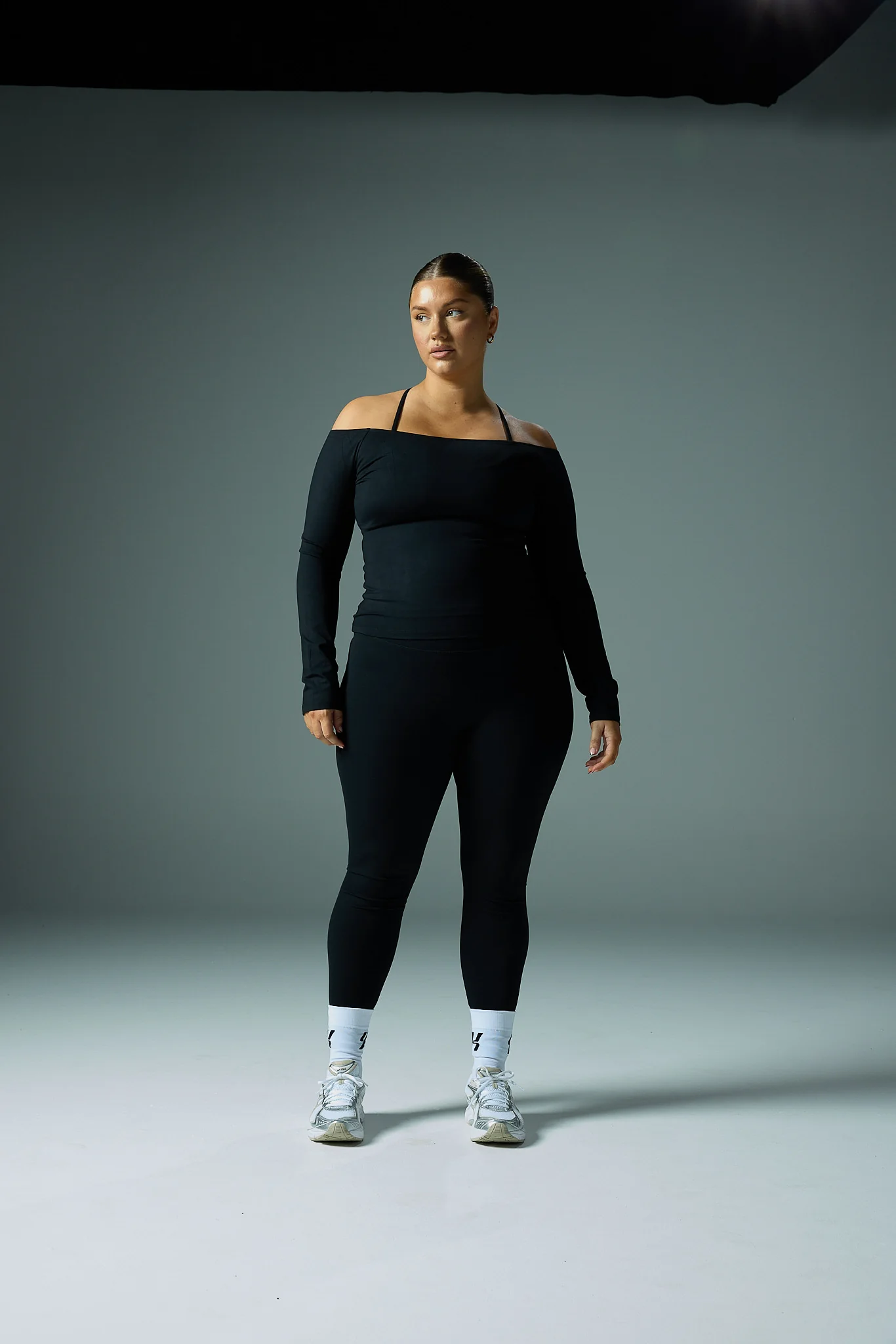 YK Move Cloud Off Shoulder Longsleeve | Black - Image 3