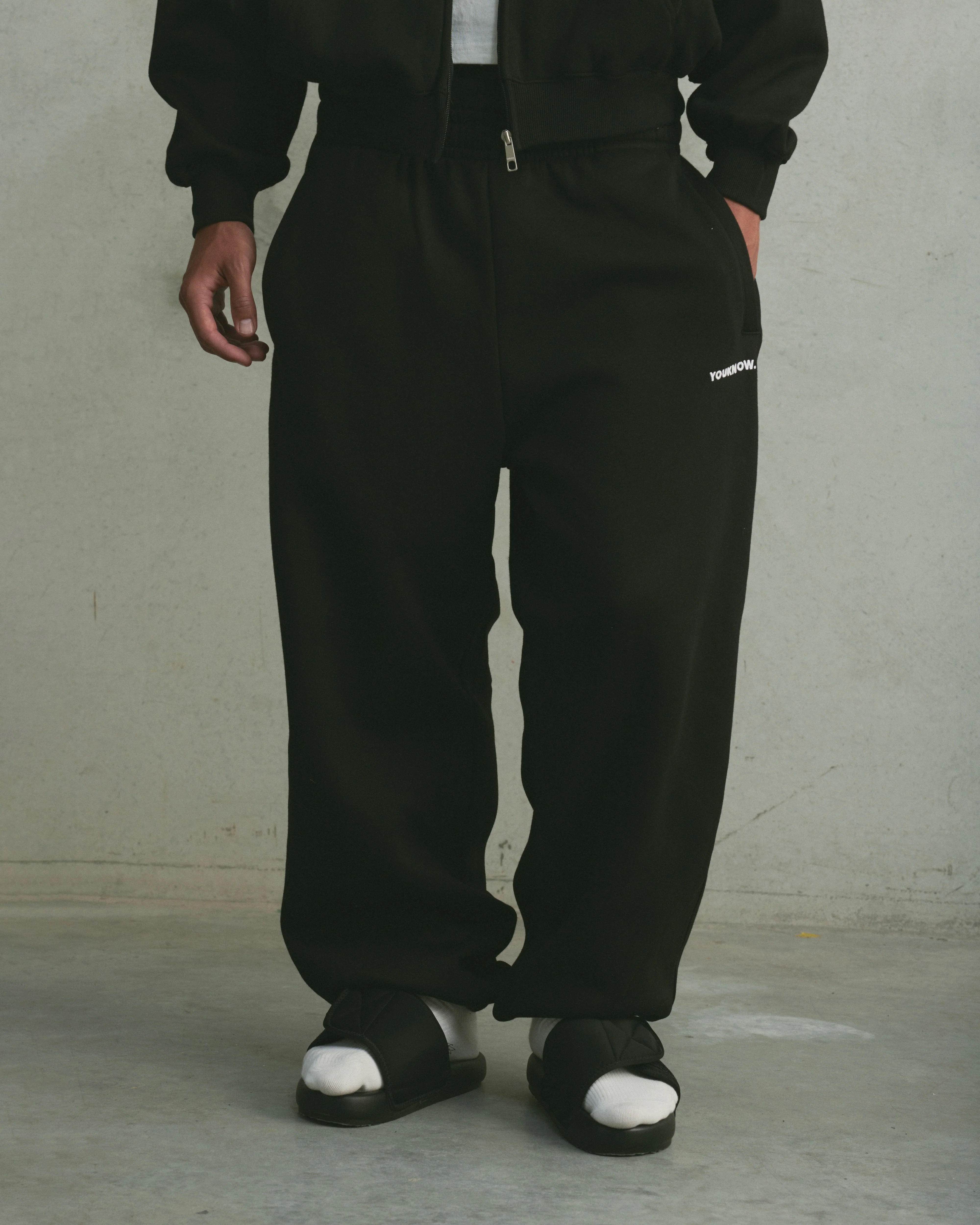 Core Cuffed Sweatpants | Black - Image 3