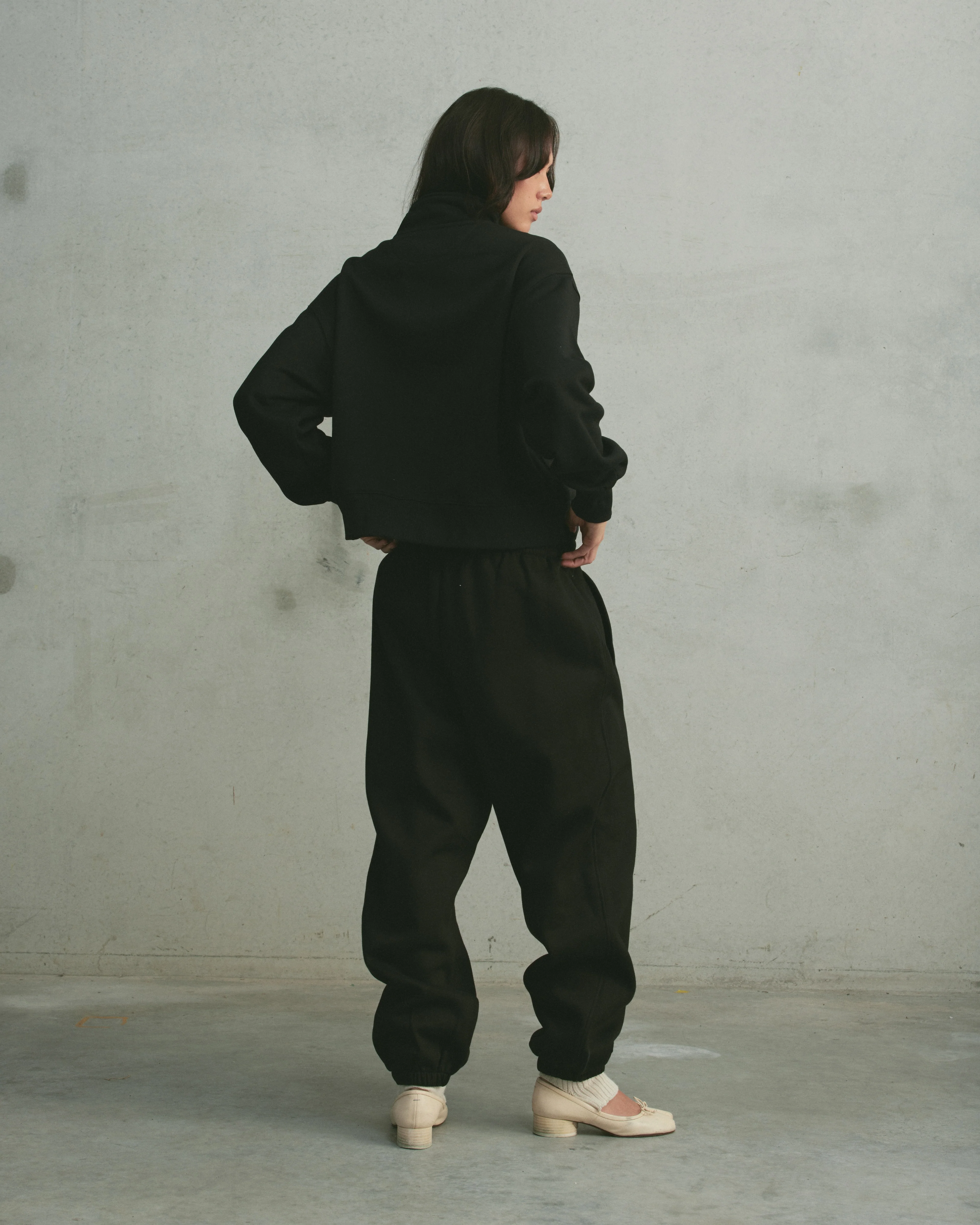 Core Cuffed Sweatpants | Black - Image 6