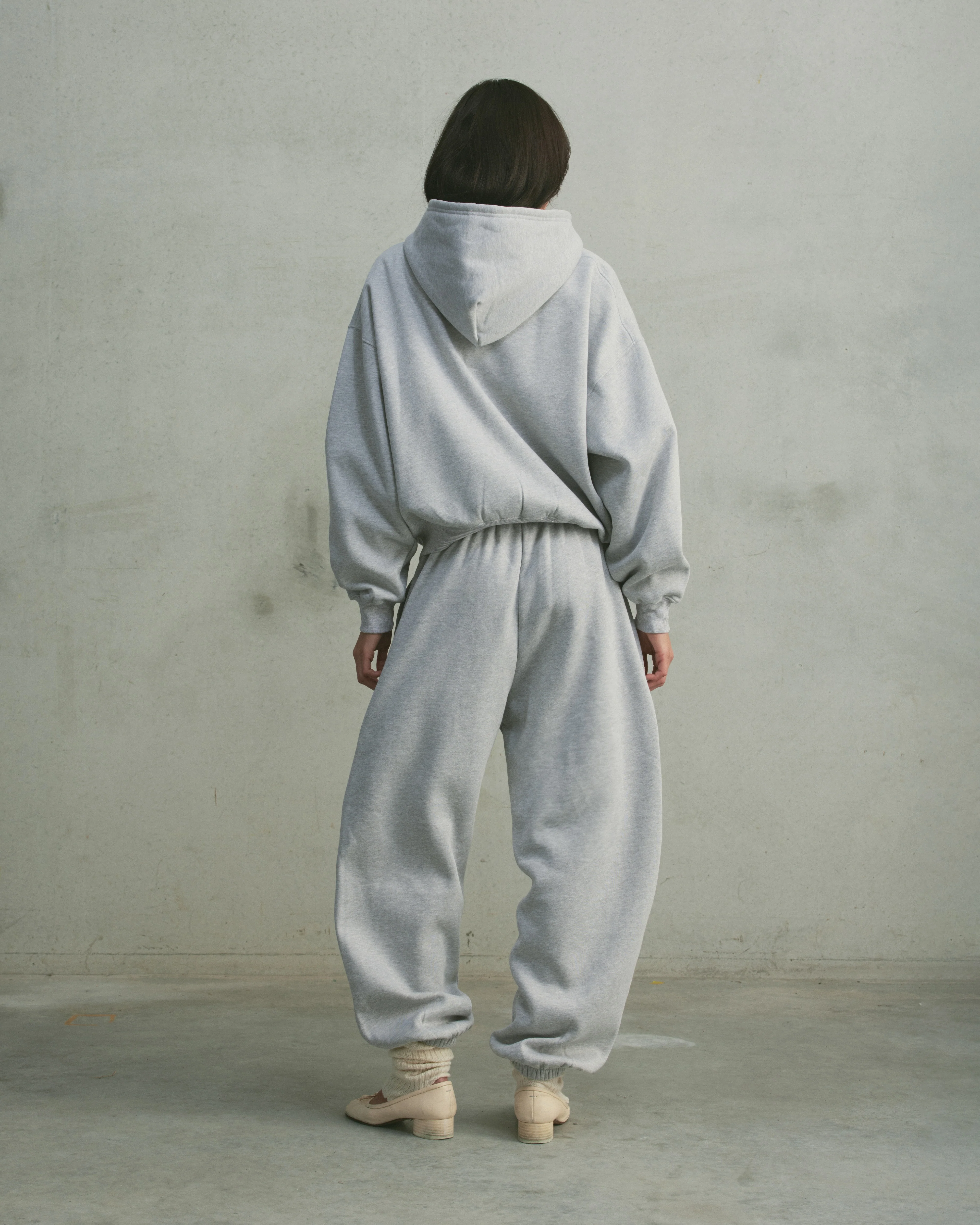 Core Cuffed Sweatpants | Heather Grey - Image 6