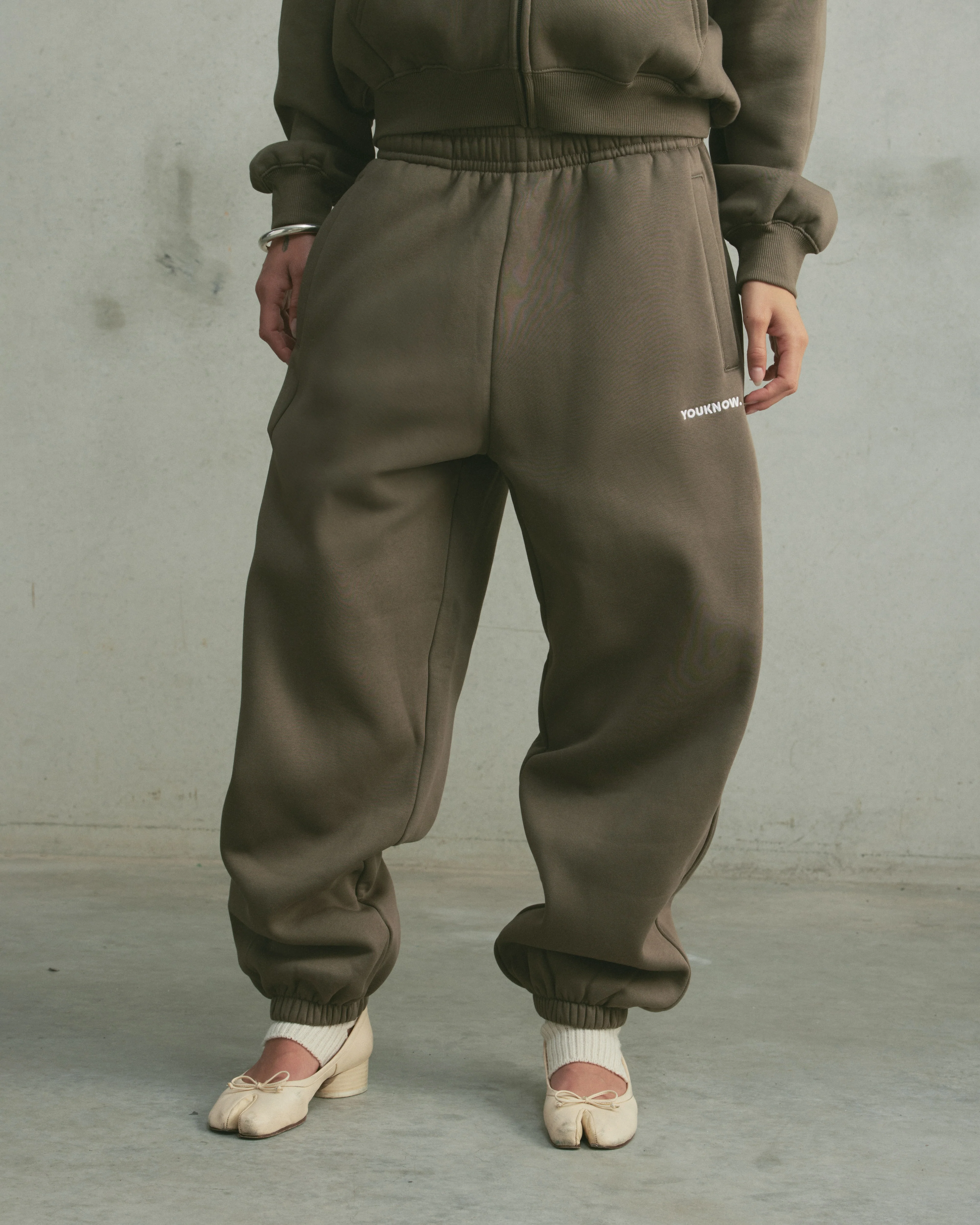 Core Cuffed Sweatpants | Seaweed - Image 6