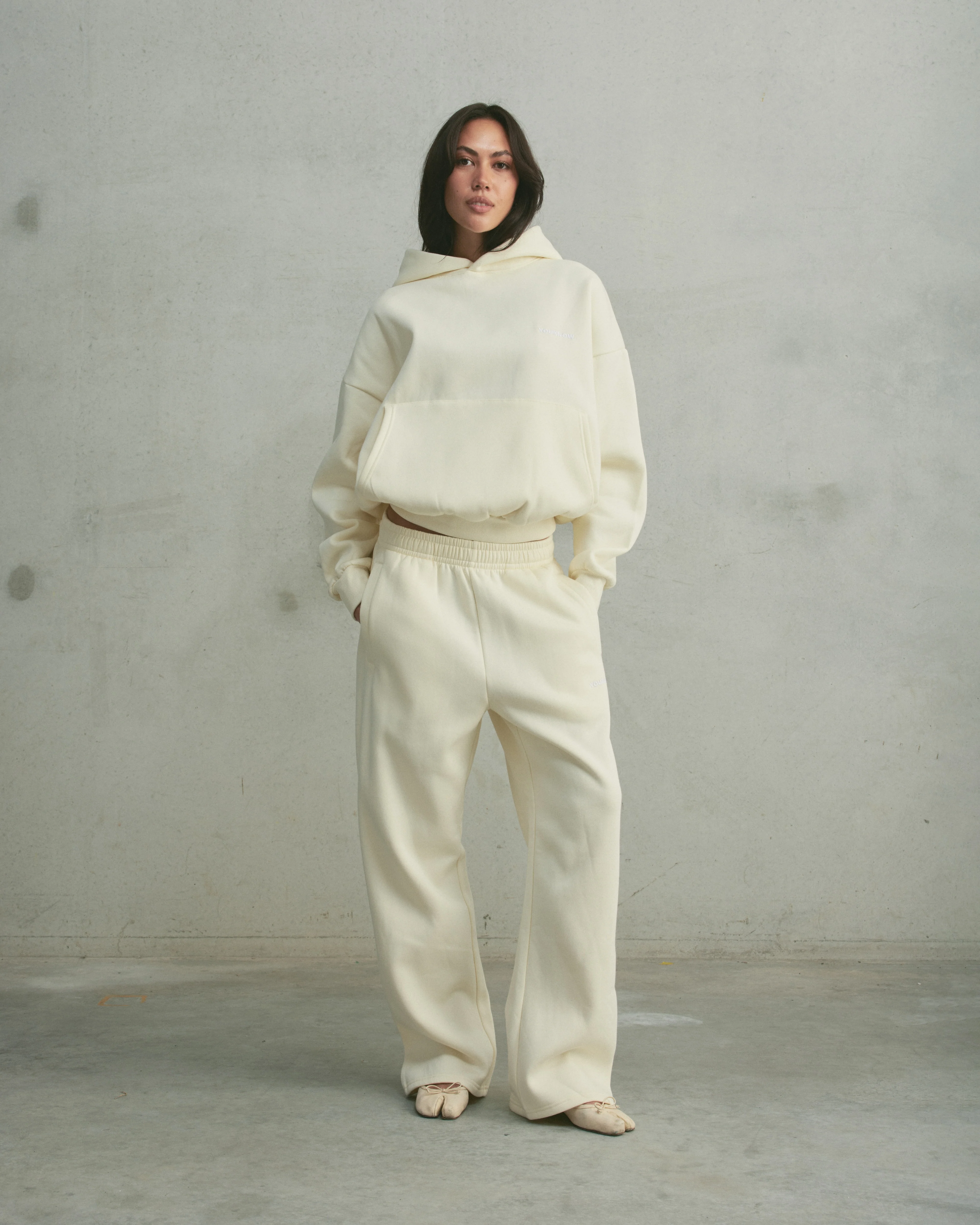 Core Wide Leg Sweatpants | Vanilla - Image 4