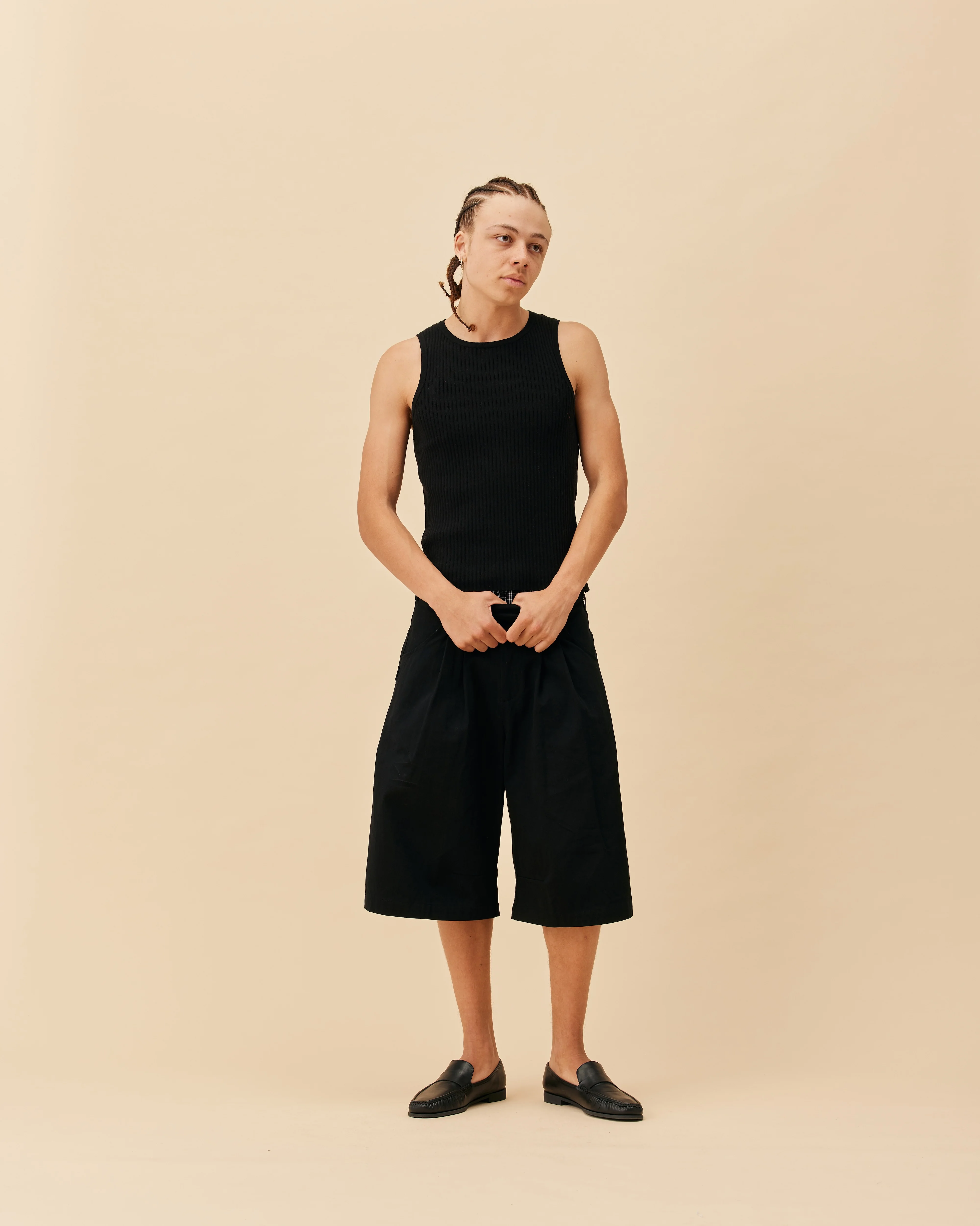 Double Pleated Shorts | Black - Image 3