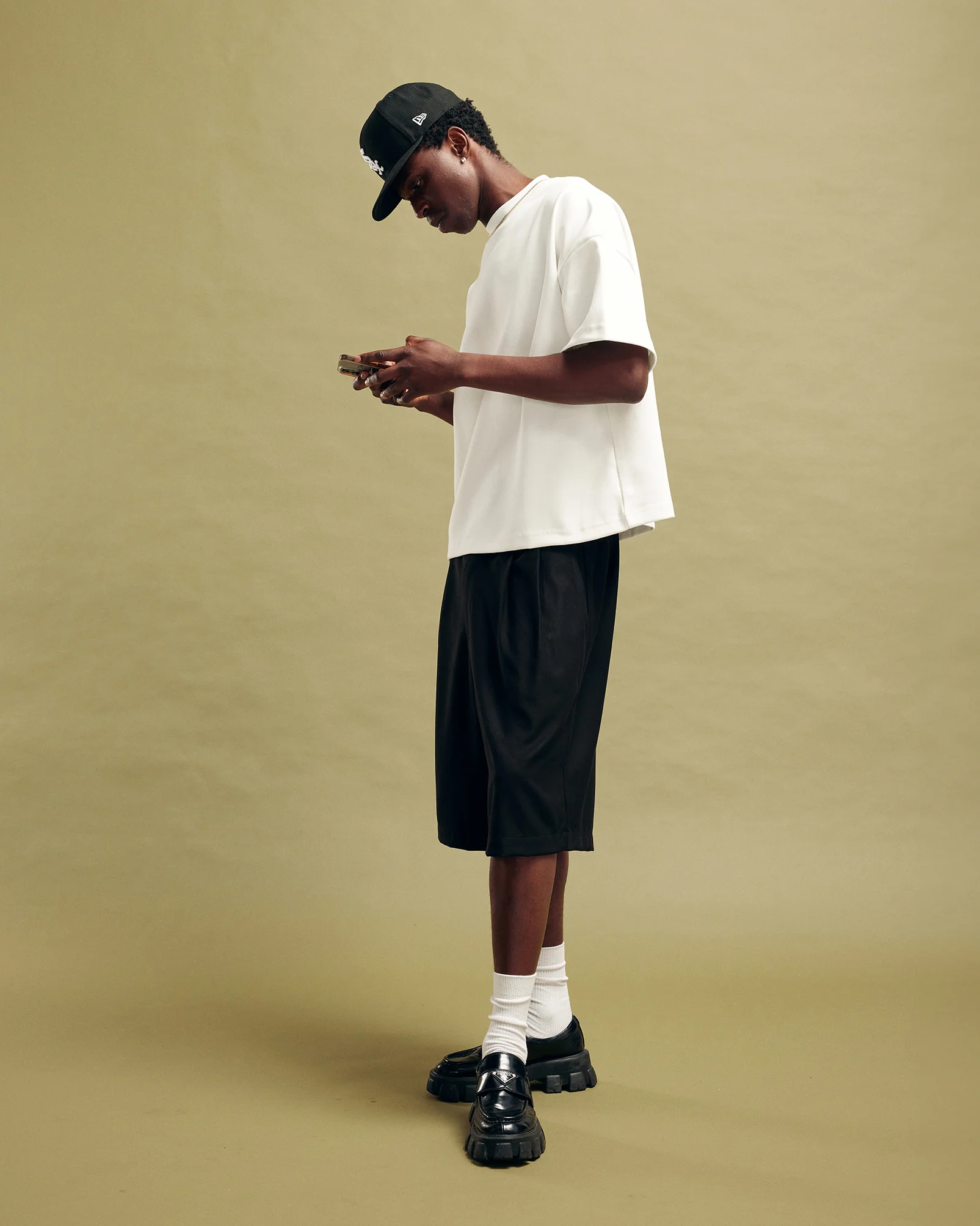 Nothing Pleated Shorts | Tar - Image 3