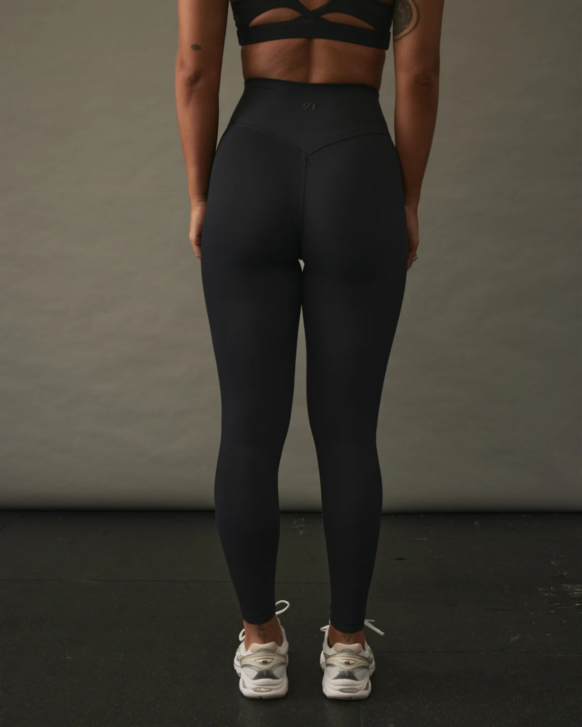YK Move Cloud Leggings | Black - Image 4