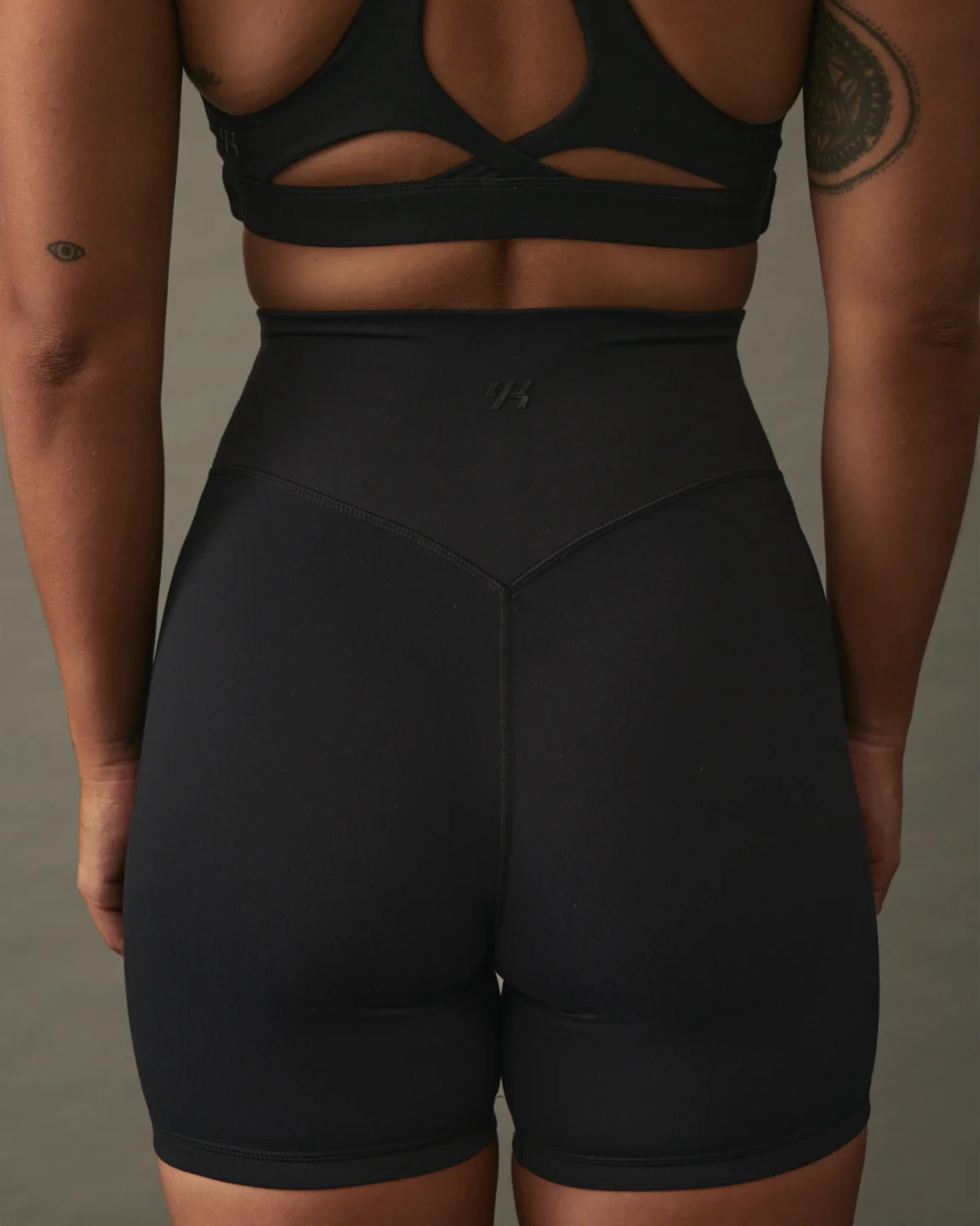 YK Move Cloud Shorts | Black - Image 4
