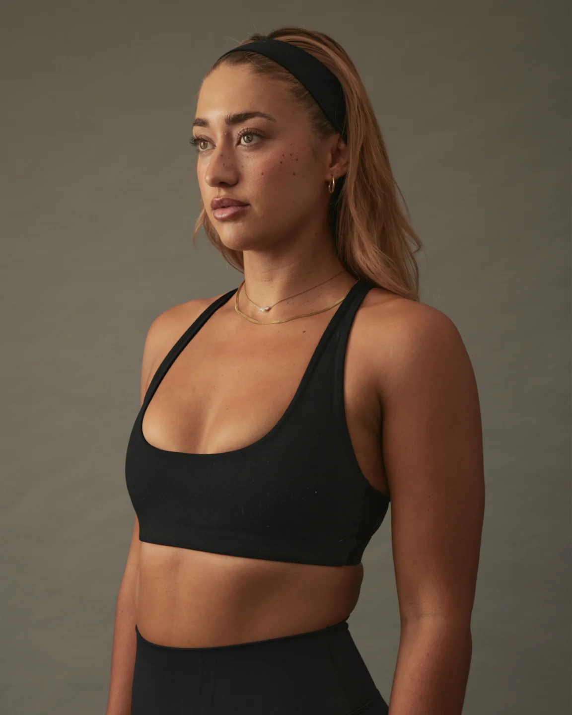 YK Move Cloud Cross Back Bra | Black - Image 4