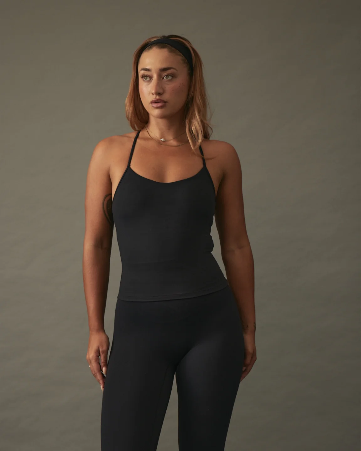 YK Move Cloud Scoop Top | Black - Image 2