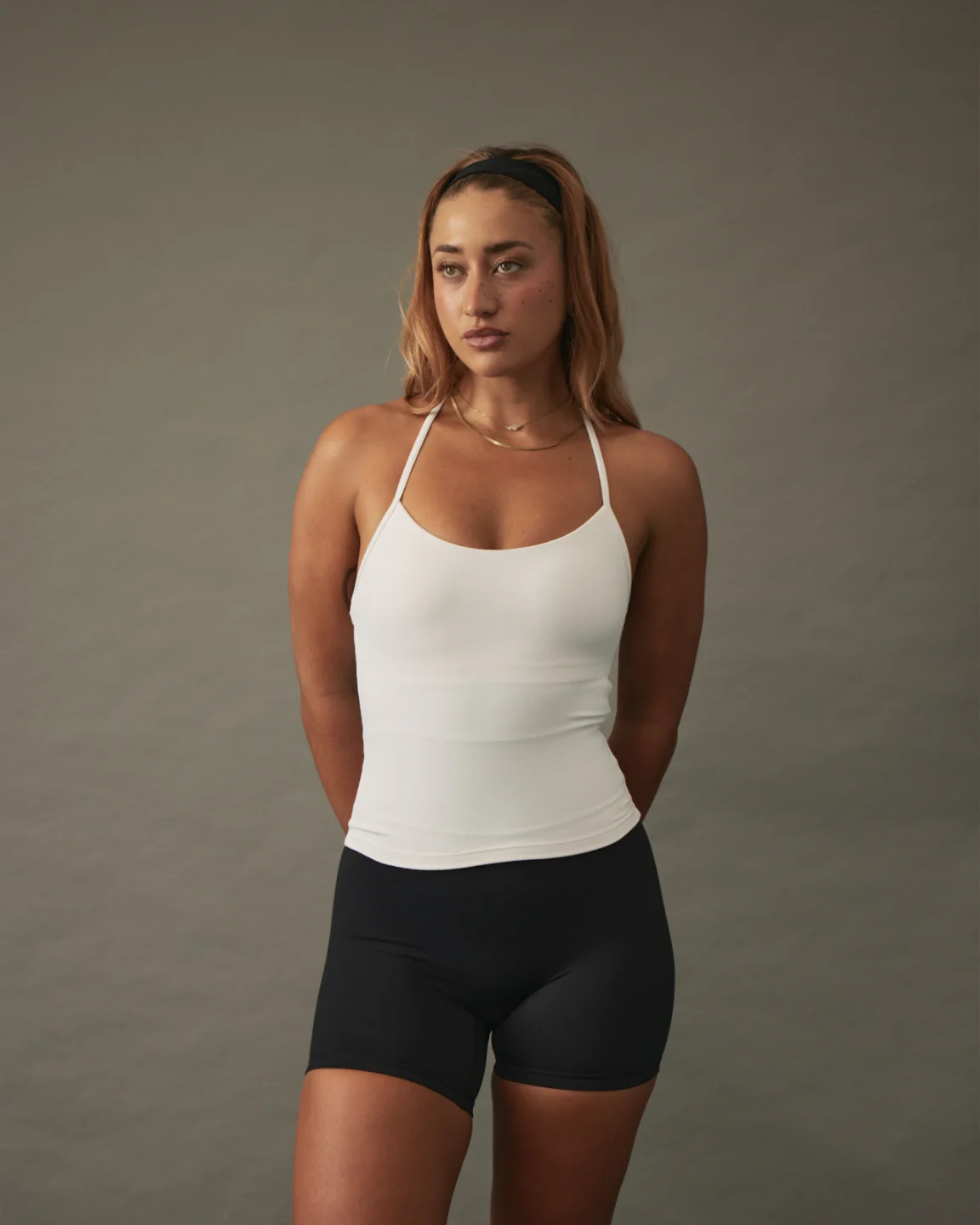 YK Move Cloud Scoop Top | White - Image 2