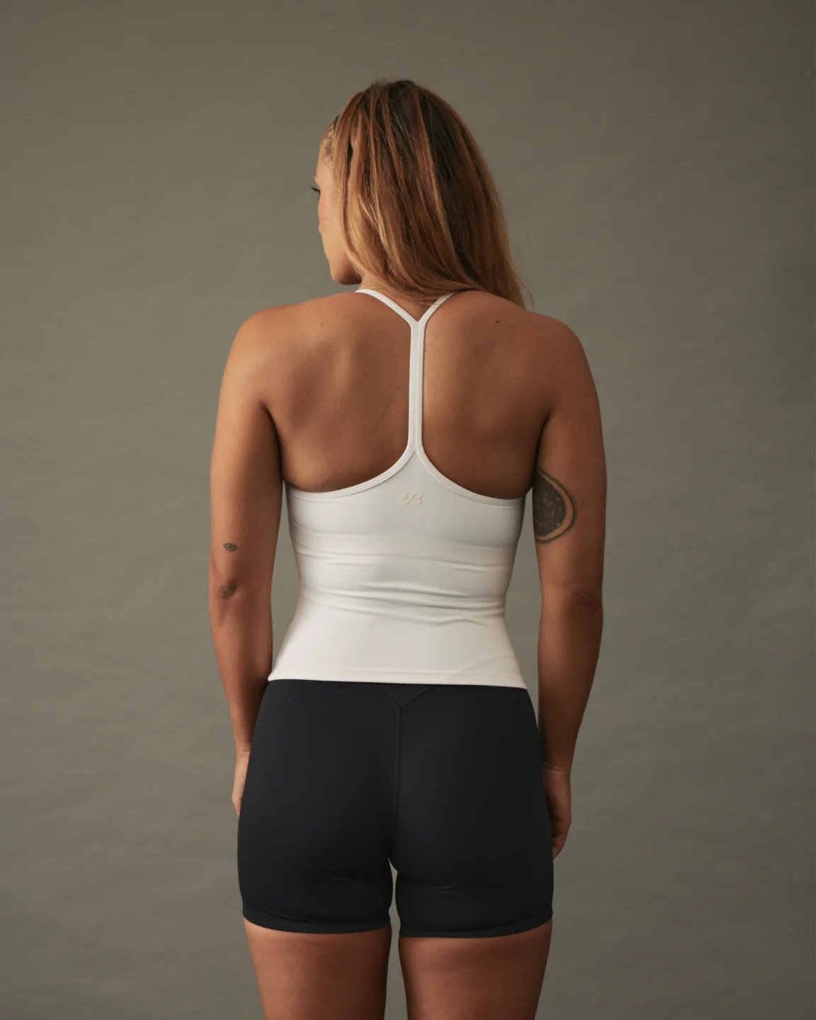 YK Move Cloud Scoop Top | White - Image 4