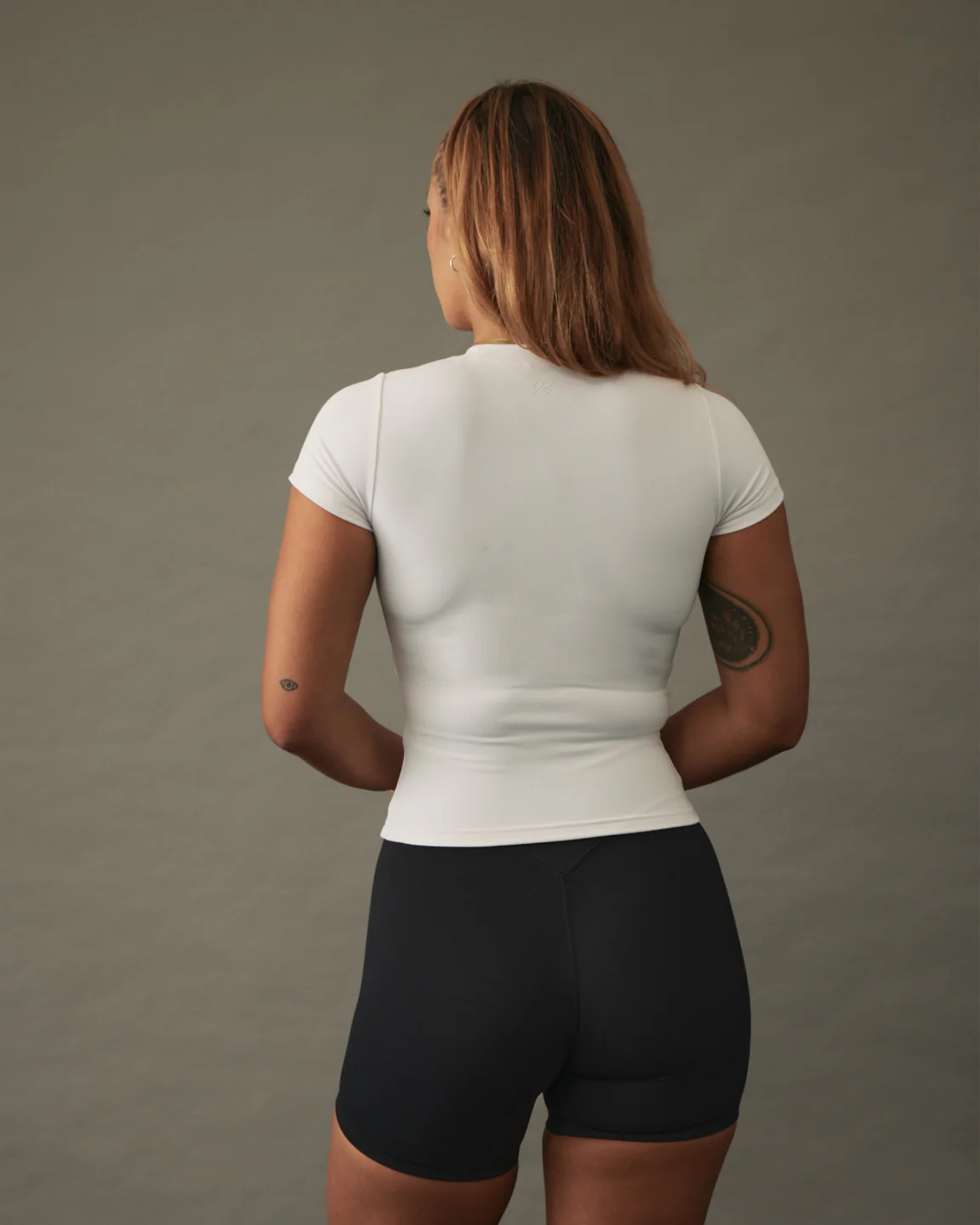YK Move Cloud Short Sleeve | White - Image 4