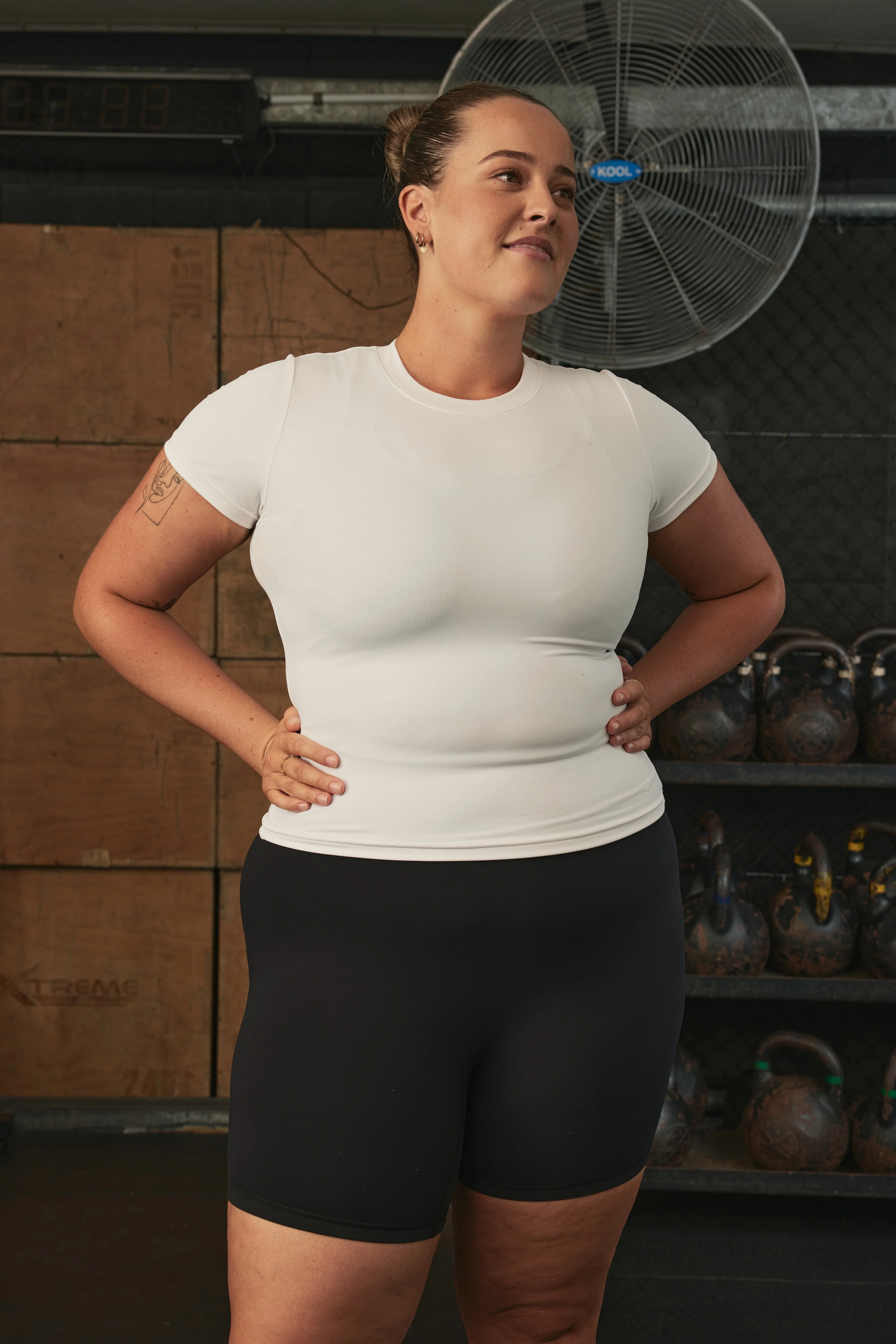 YK Move Cloud Short Sleeve | White - Image 9