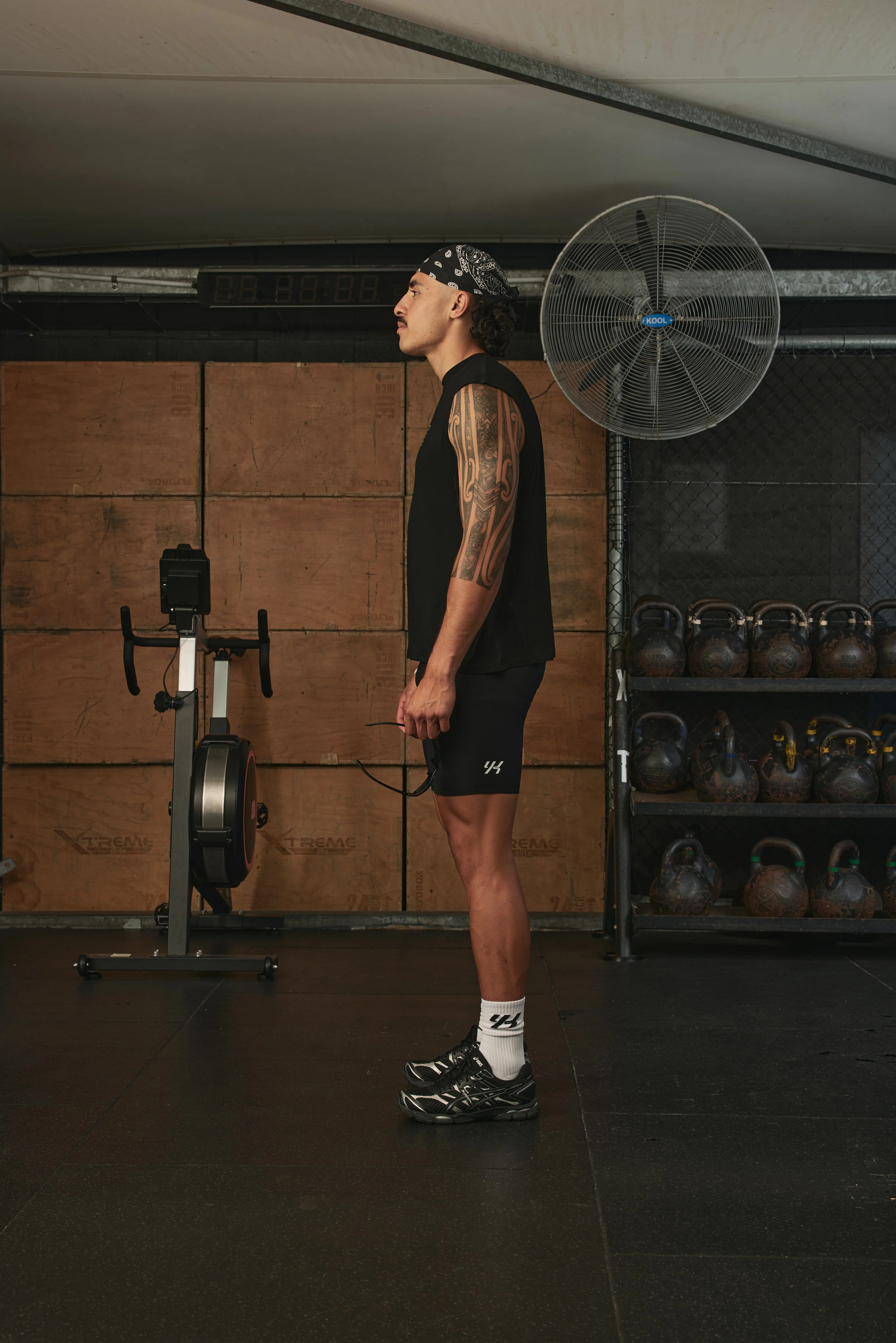 YK Move Flow Tank | Black - Image 5