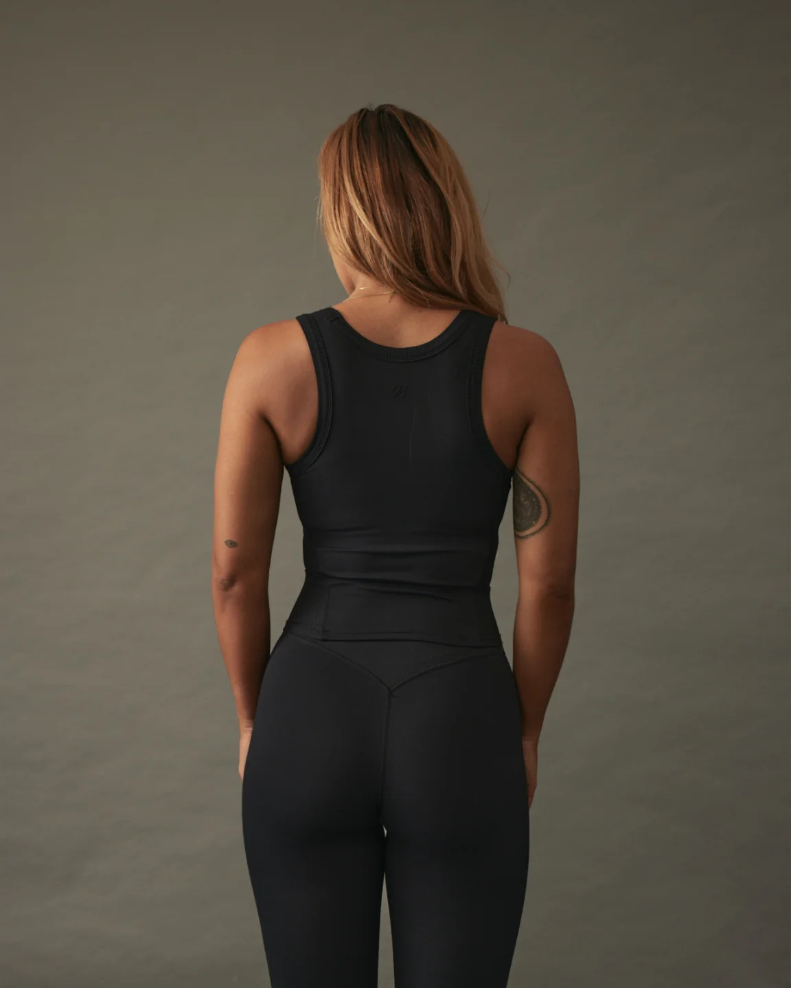 YK Move Ribbed Panel Tank | Black - Image 4